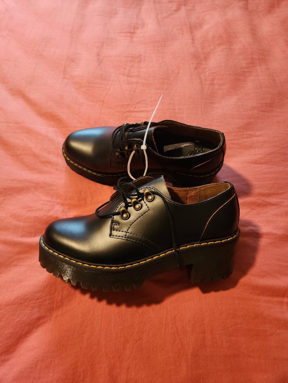 Dr. Marten Leona Lo Heeled Shoes Sz8